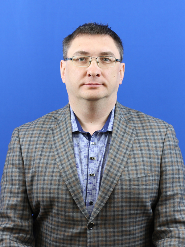 Сахаров Дмитрий Сергеевич.