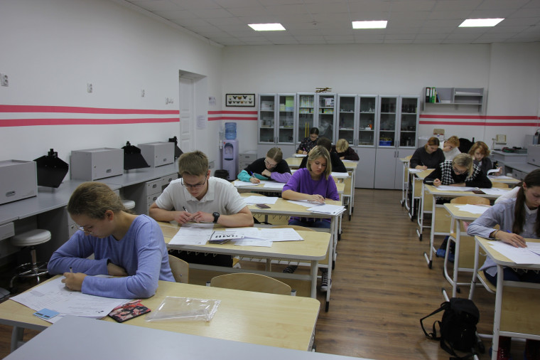 Вступительные испытания в рамках донабора в Центр поддержки одаренных детей в Ясной Поляне.